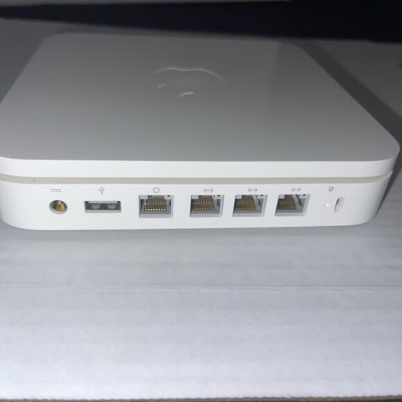 Apple AirPort Extreme Base Station A1408‎ 802.11n WiFi Router - W/ Power Cord - Picture 3 of 4